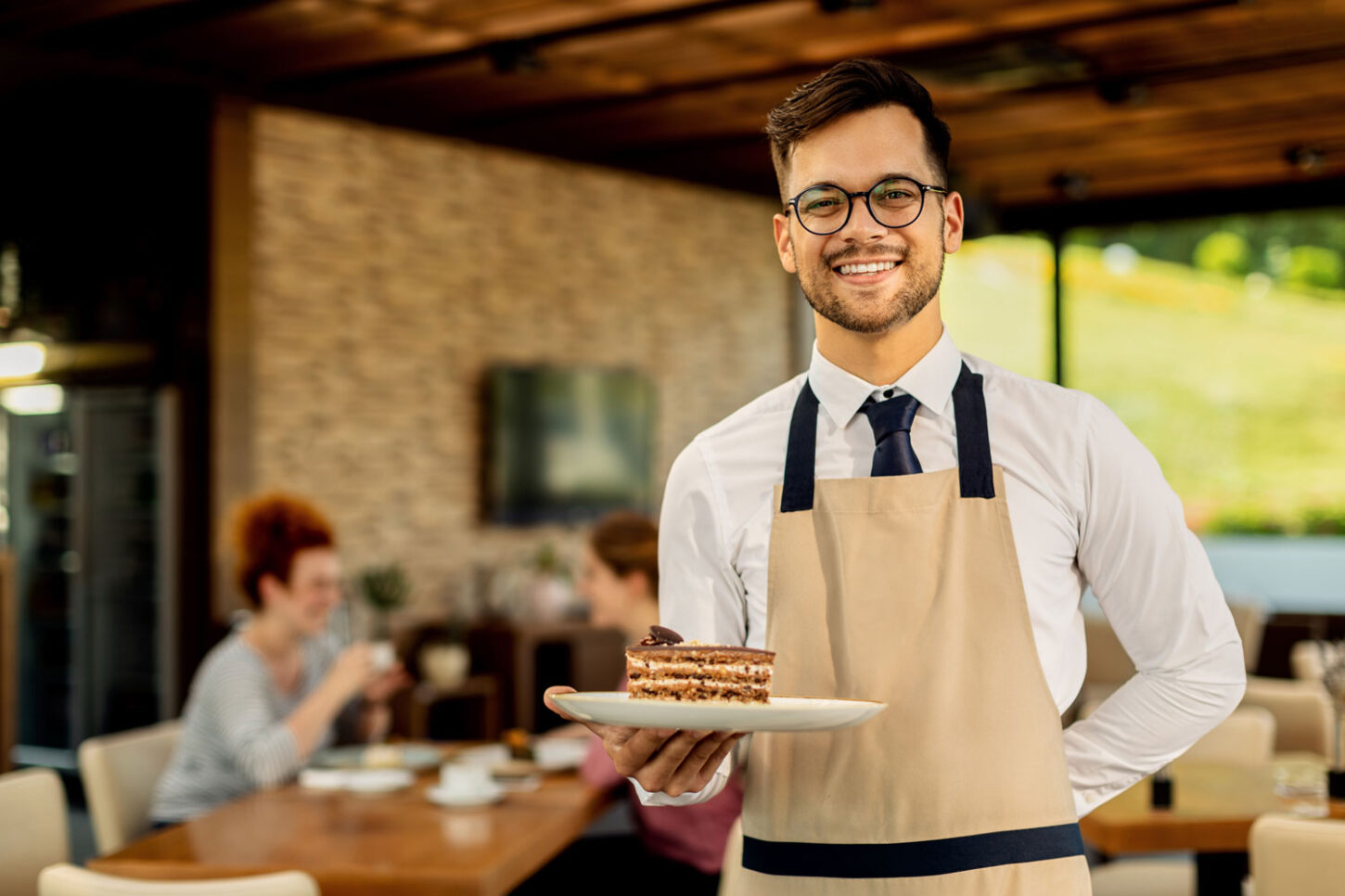 we-serve-best-cakes-1500