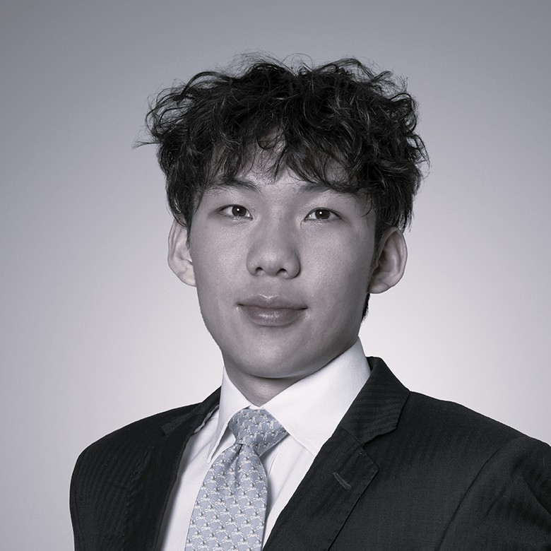 kl-18190-Philip LR v3 bw crop